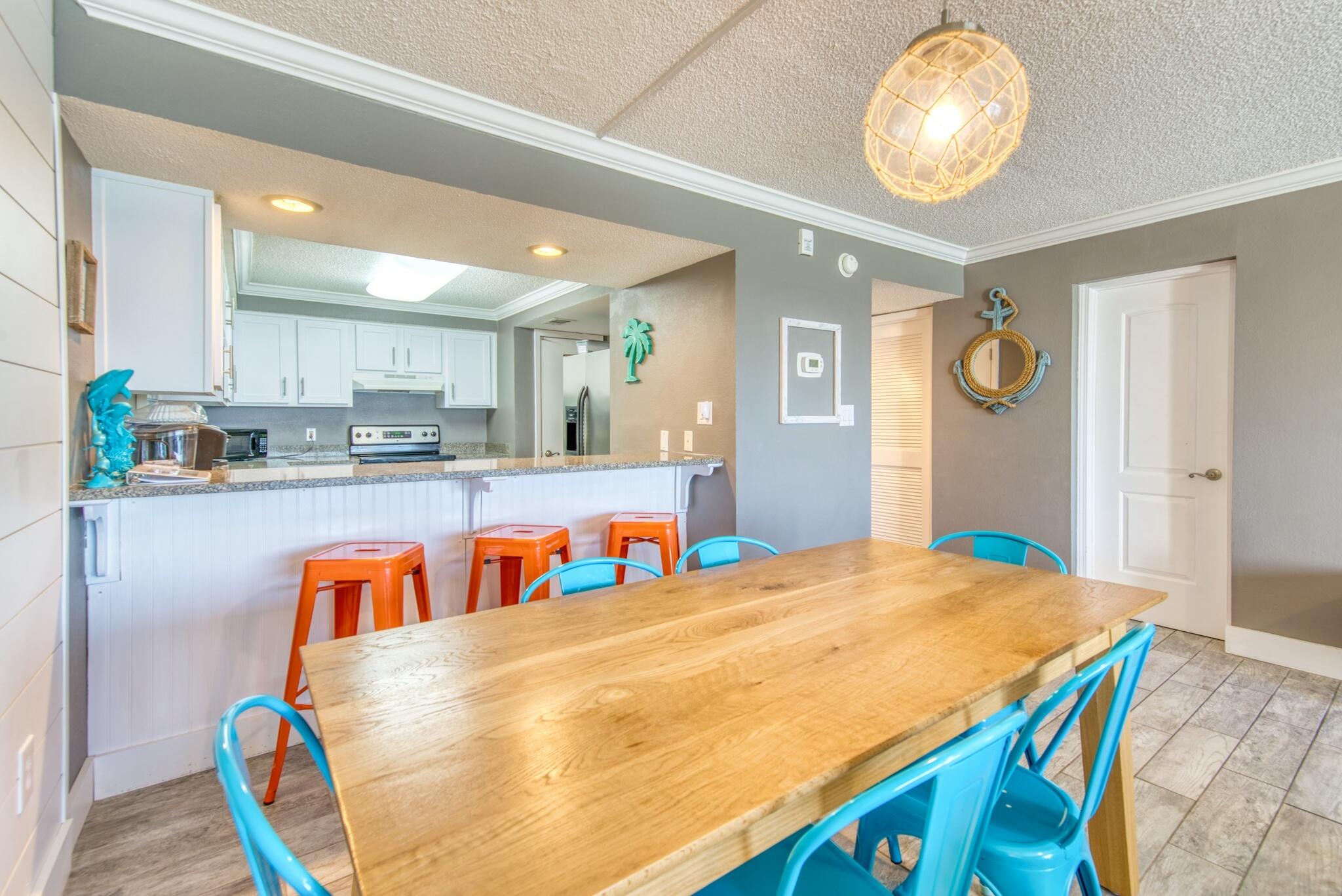 BEACH HOUSE CONDO PH 2 - Residential