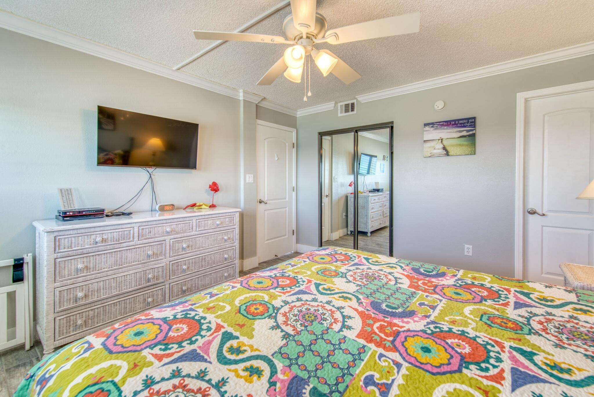 BEACH HOUSE CONDO PH 2 - Residential