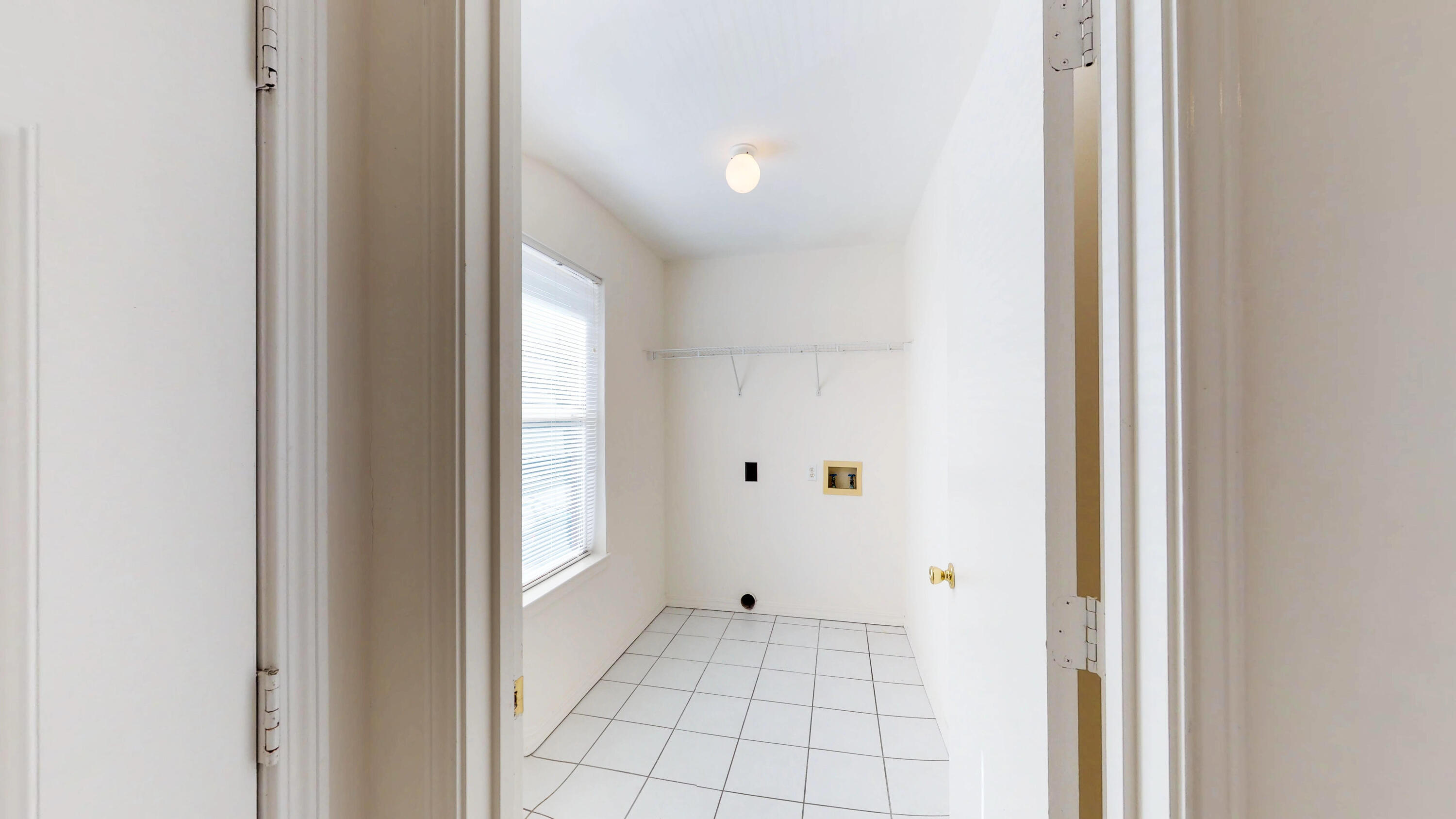 SILVERWOOD - Residential Lease