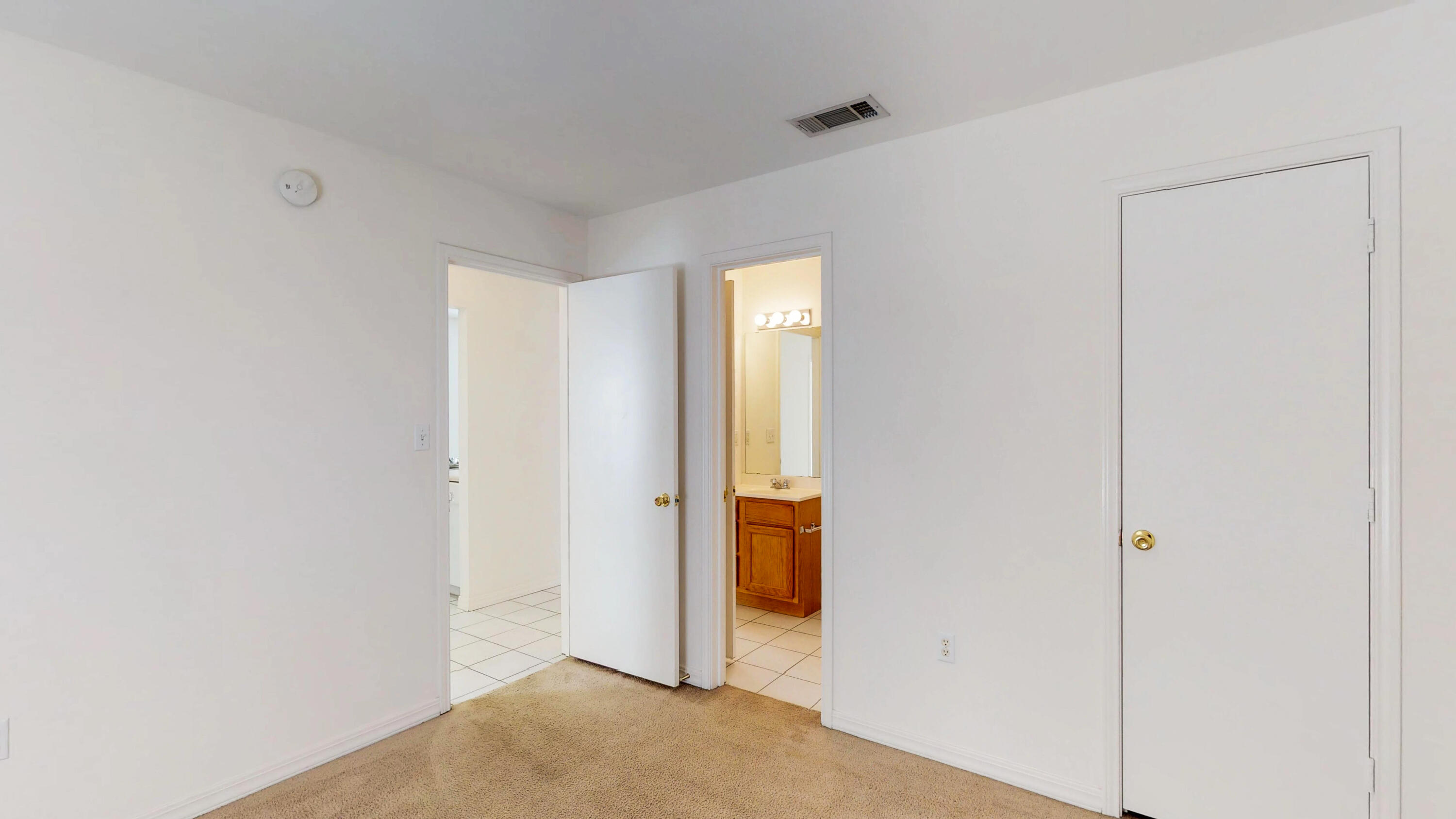 SILVERWOOD - Residential Lease