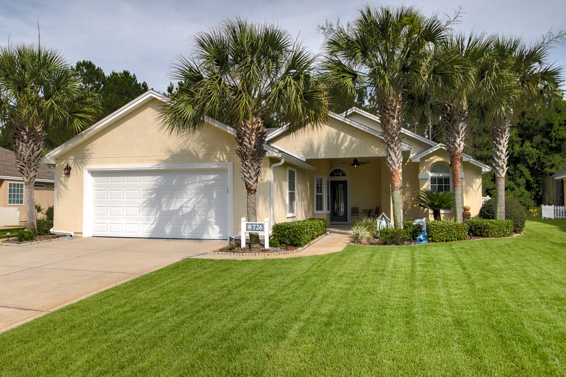 DOLPHIN BAY PH 1 - Residential