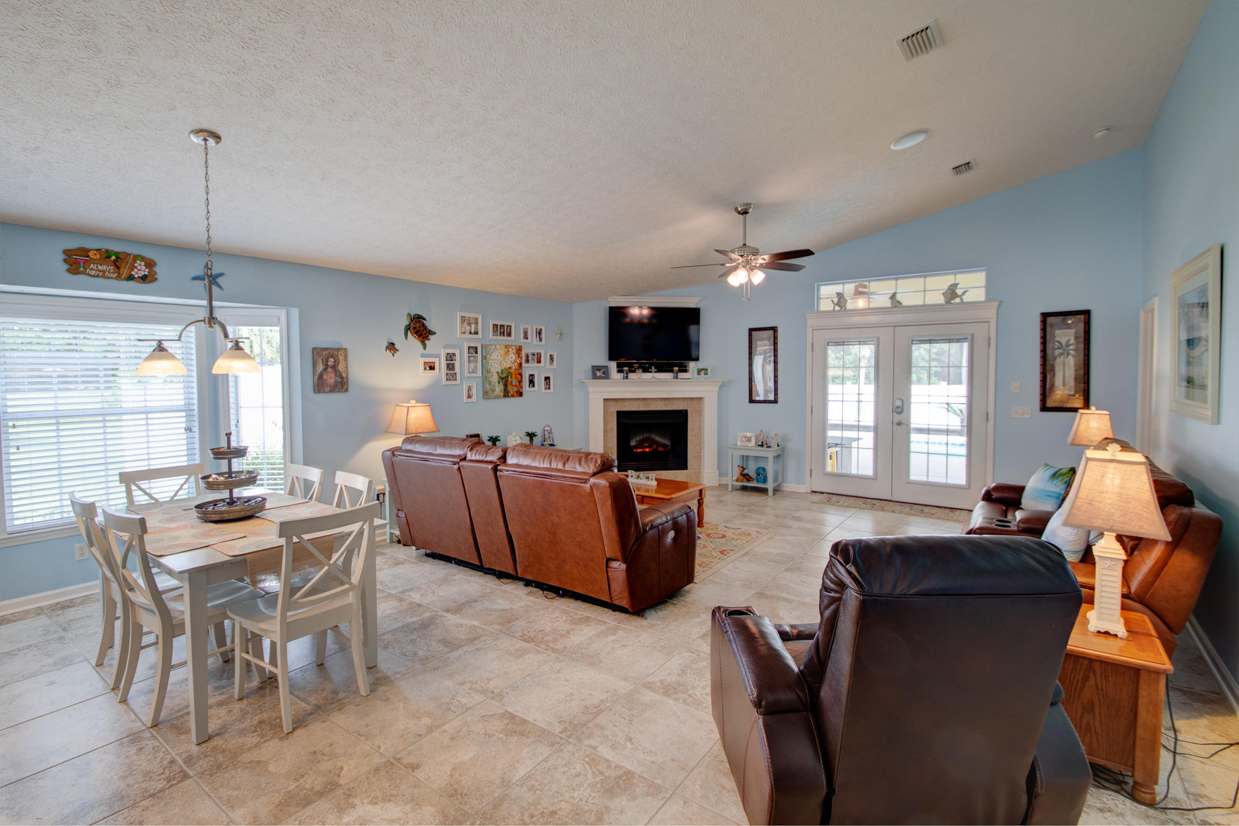 DOLPHIN BAY PH 1 - Residential