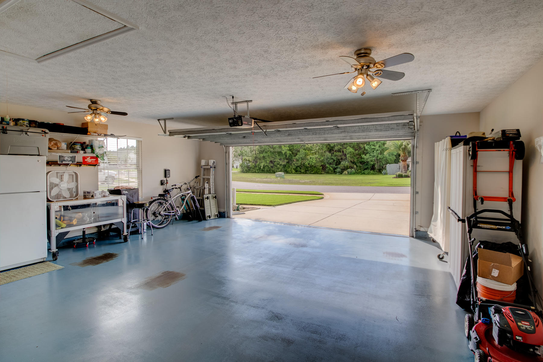 DOLPHIN BAY PH 1 - Residential