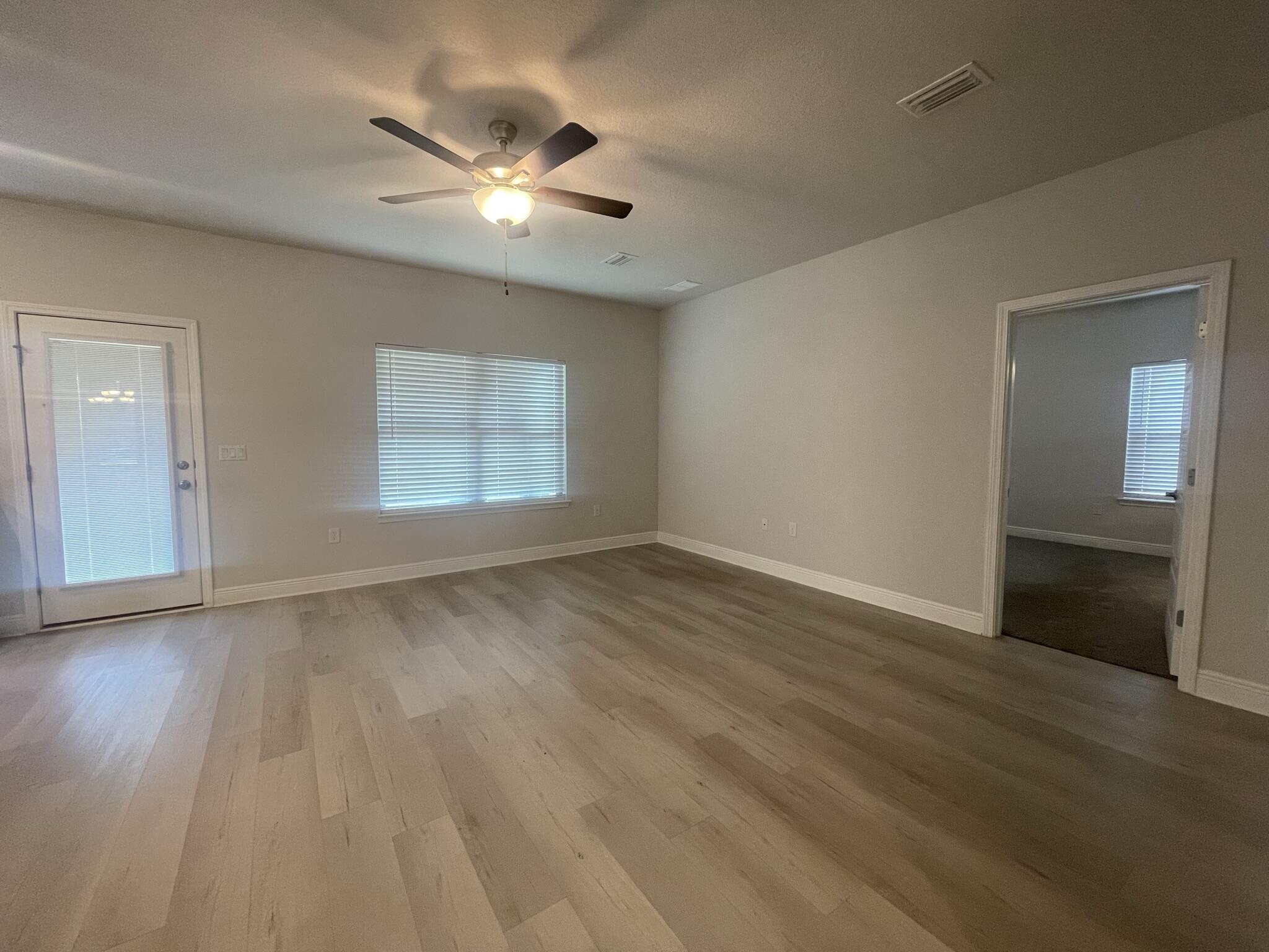 RIDGEWAY LANDING PHASE 1 - Residential Lease