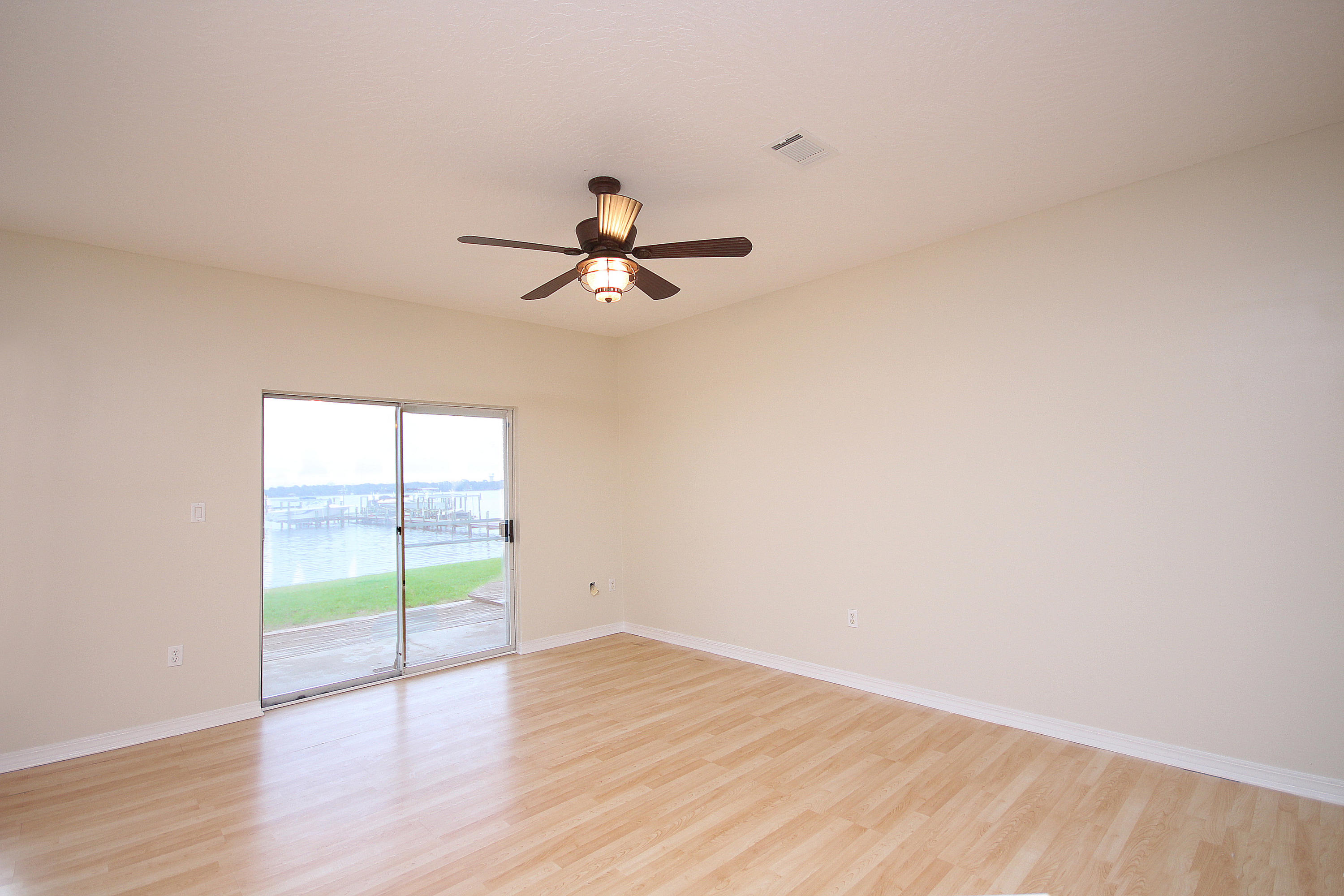 PELICAN COVE T/H - Residential