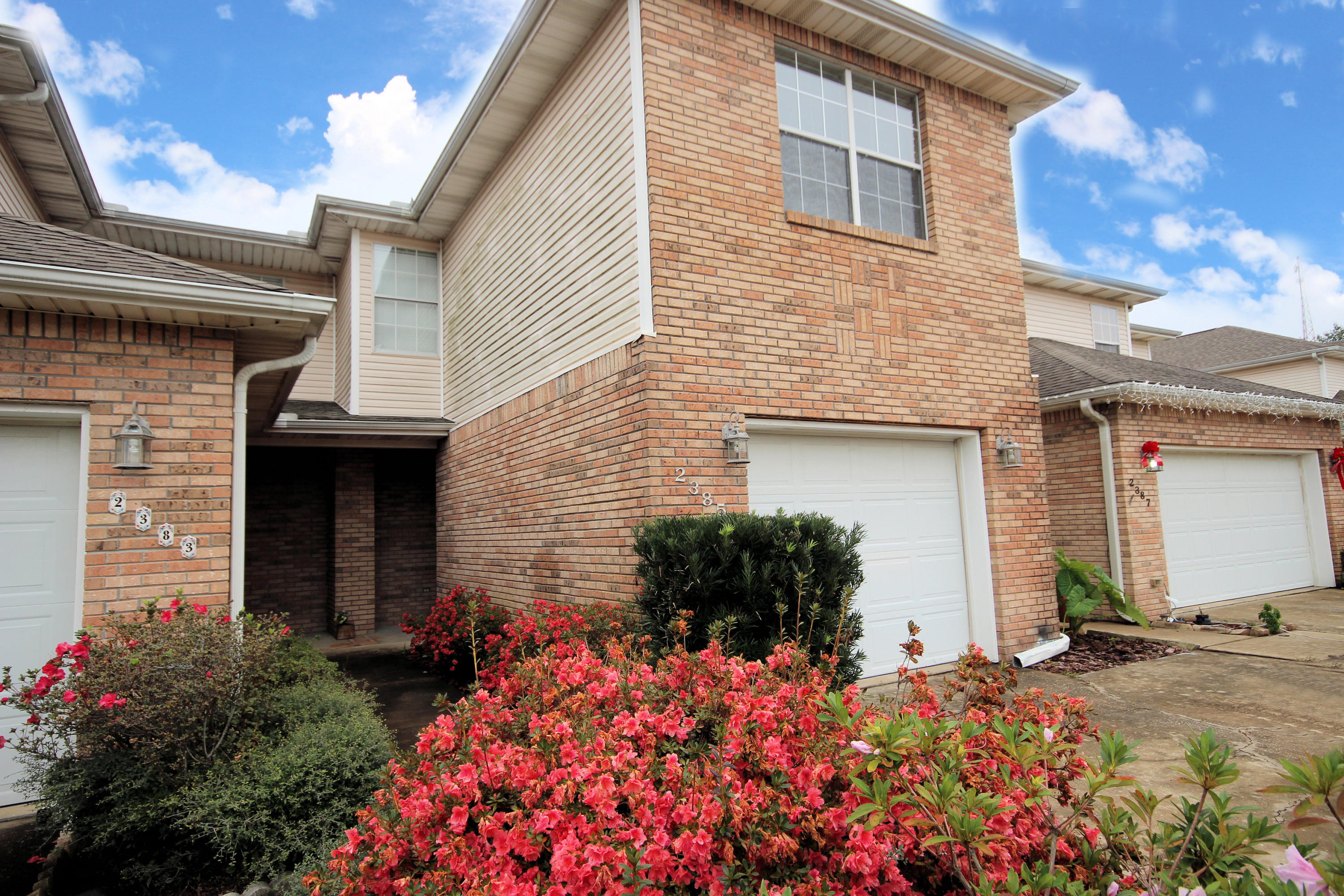 PELICAN COVE T/H - Residential