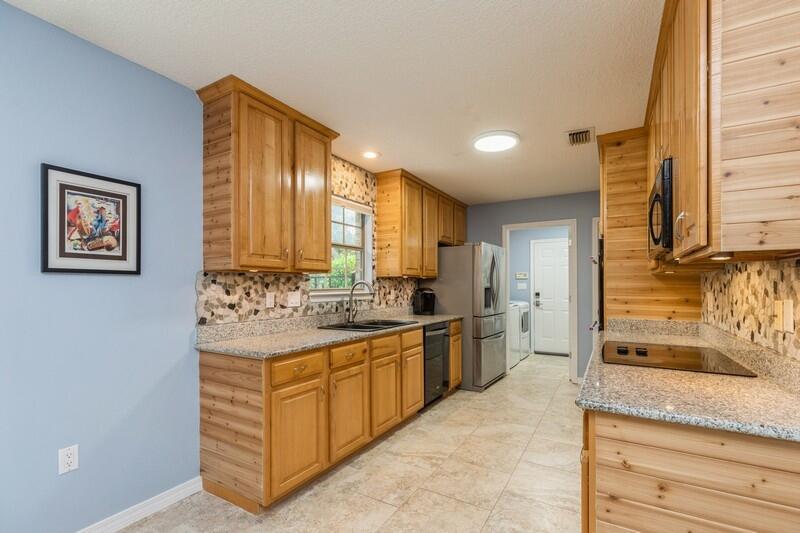 HIDDEN CREEK ESTATES AT HOLLEY BY THE SEA - Residential