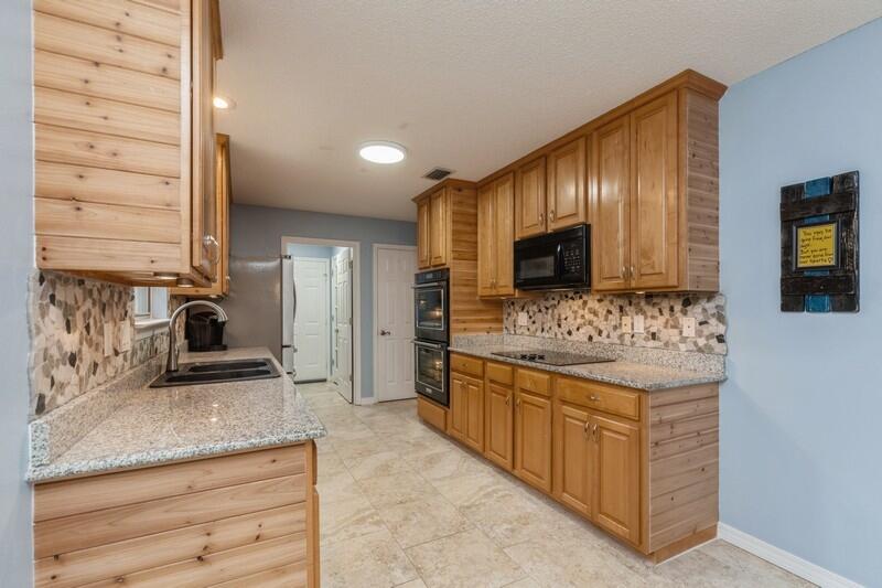 HIDDEN CREEK ESTATES AT HOLLEY BY THE SEA - Residential