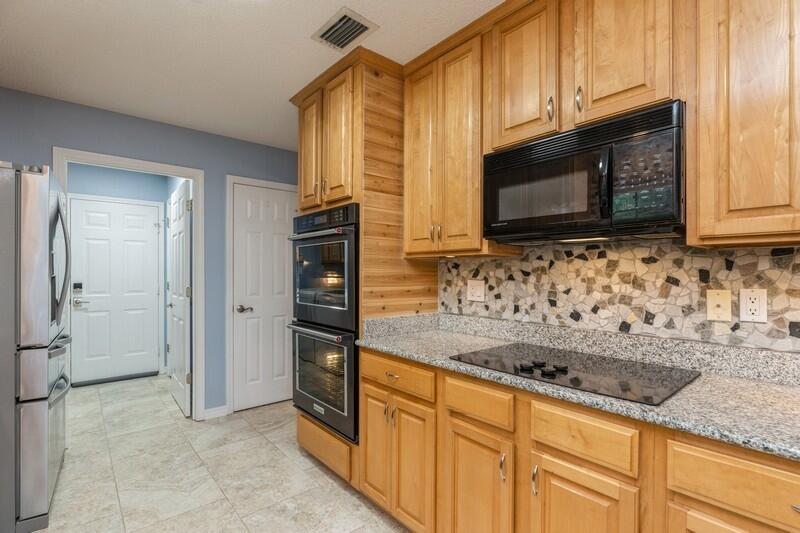 HIDDEN CREEK ESTATES AT HOLLEY BY THE SEA - Residential