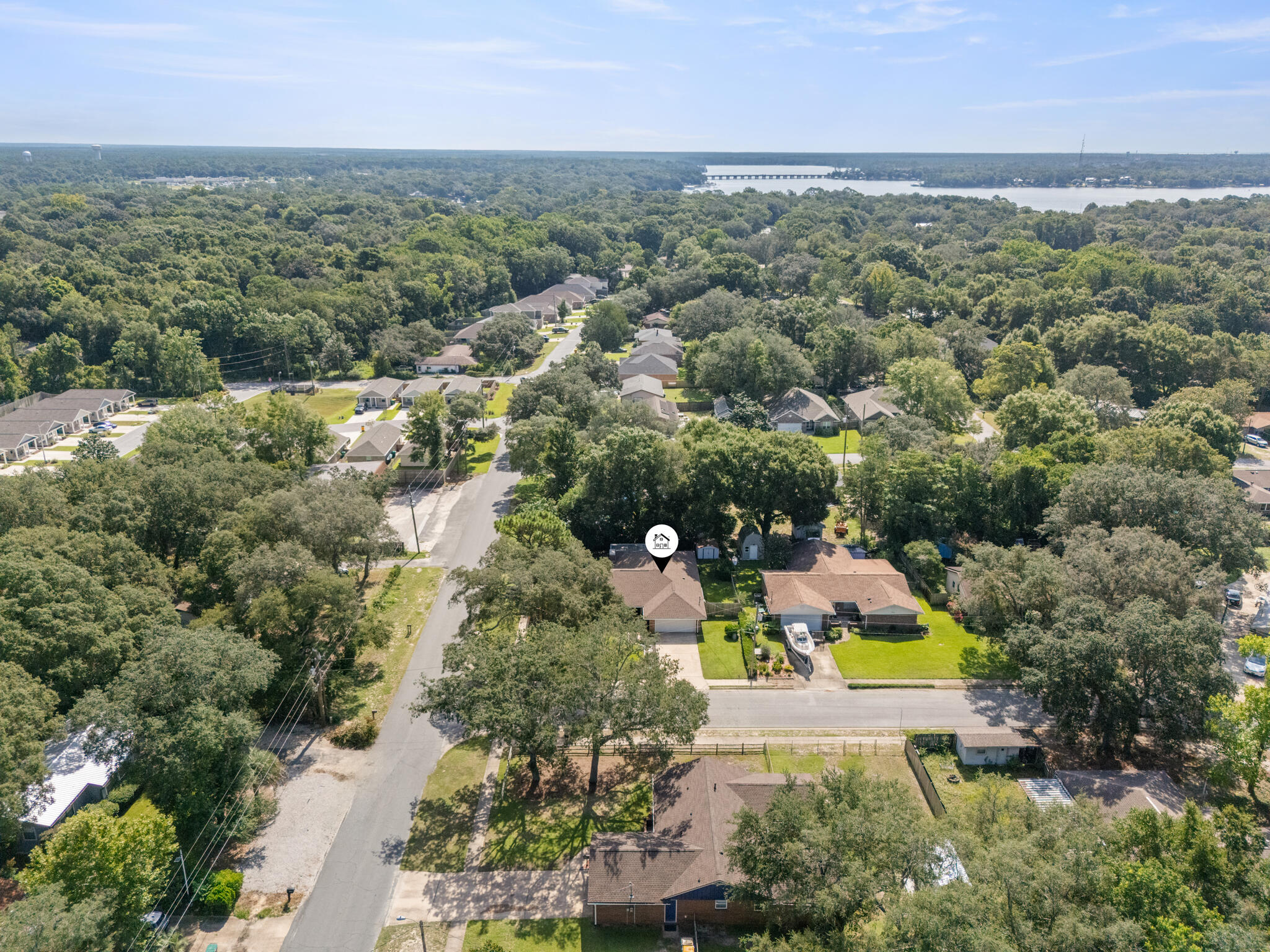 CAROL ANNE MANOR - Residential