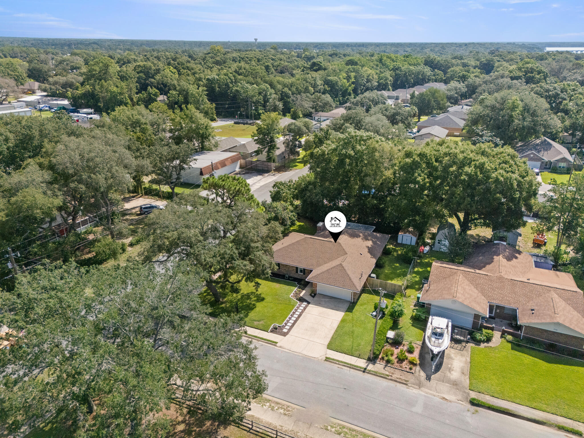 CAROL ANNE MANOR - Residential