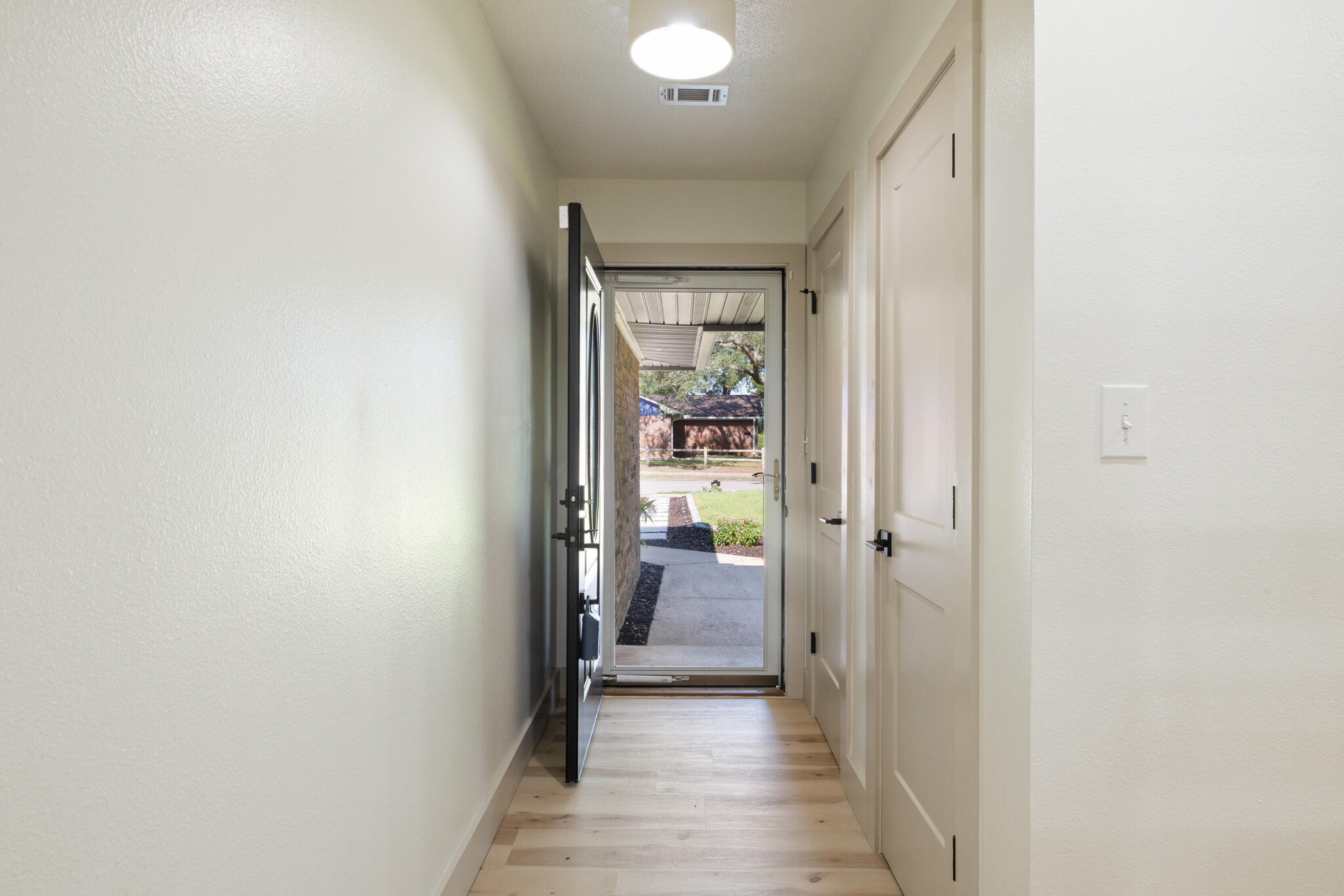 CAROL ANNE MANOR - Residential