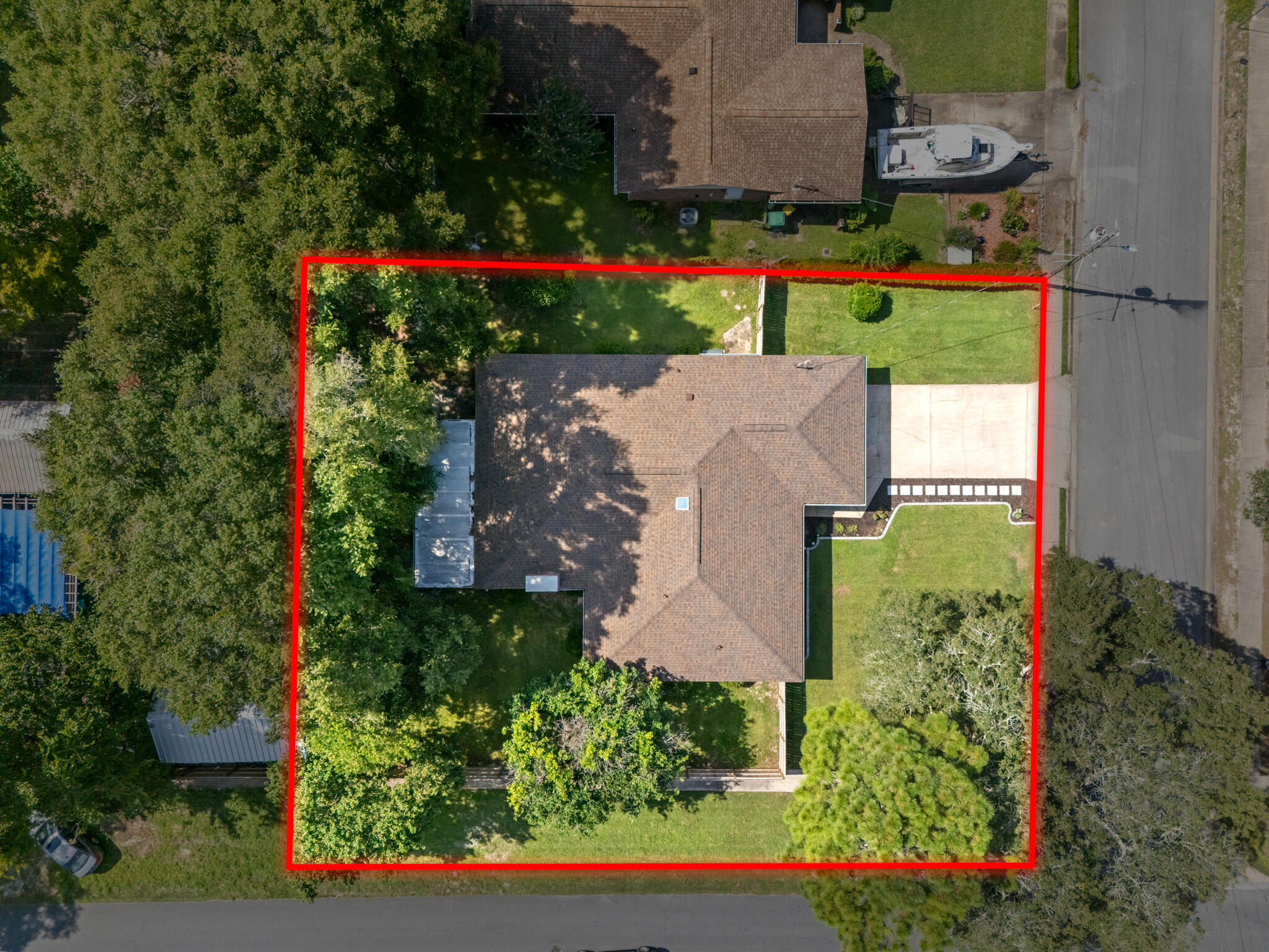 CAROL ANNE MANOR - Residential