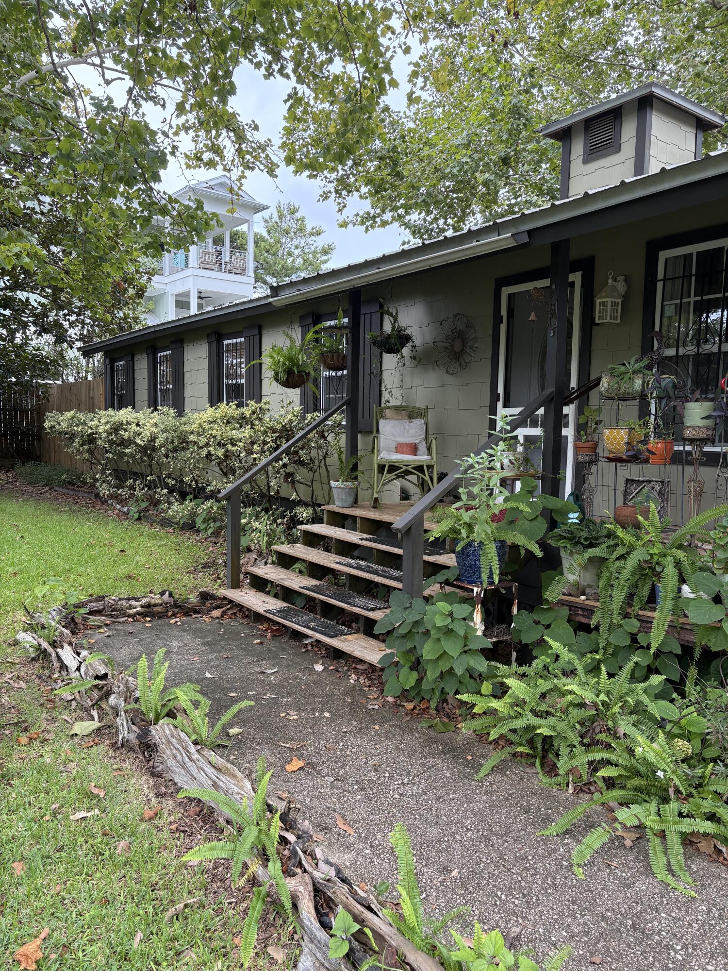 335 Acacia Street