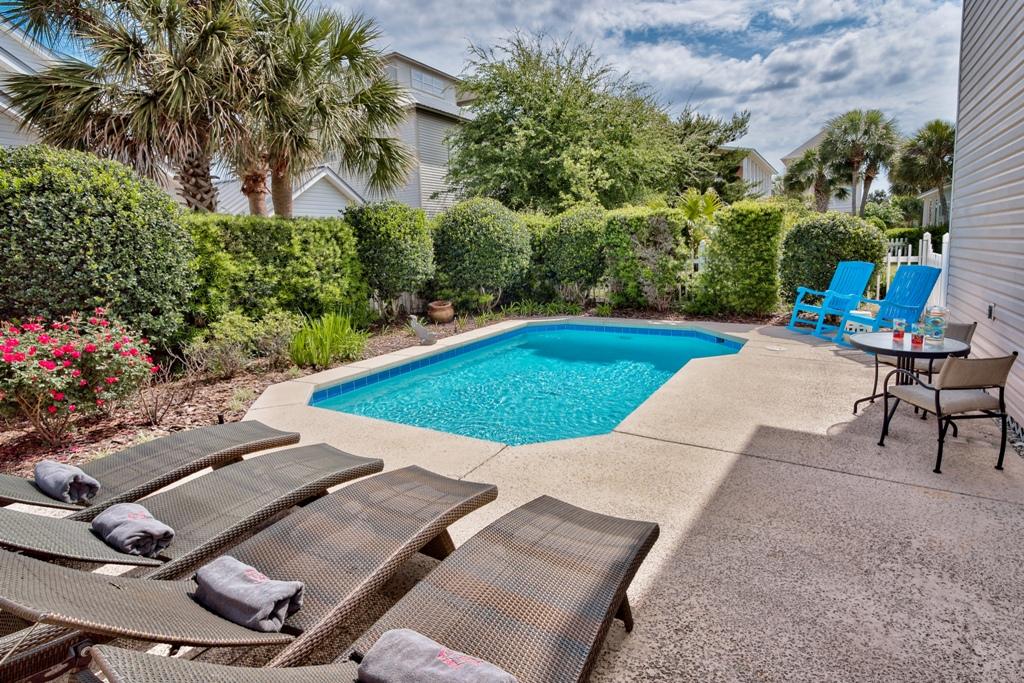 Crystal Shores - Residential