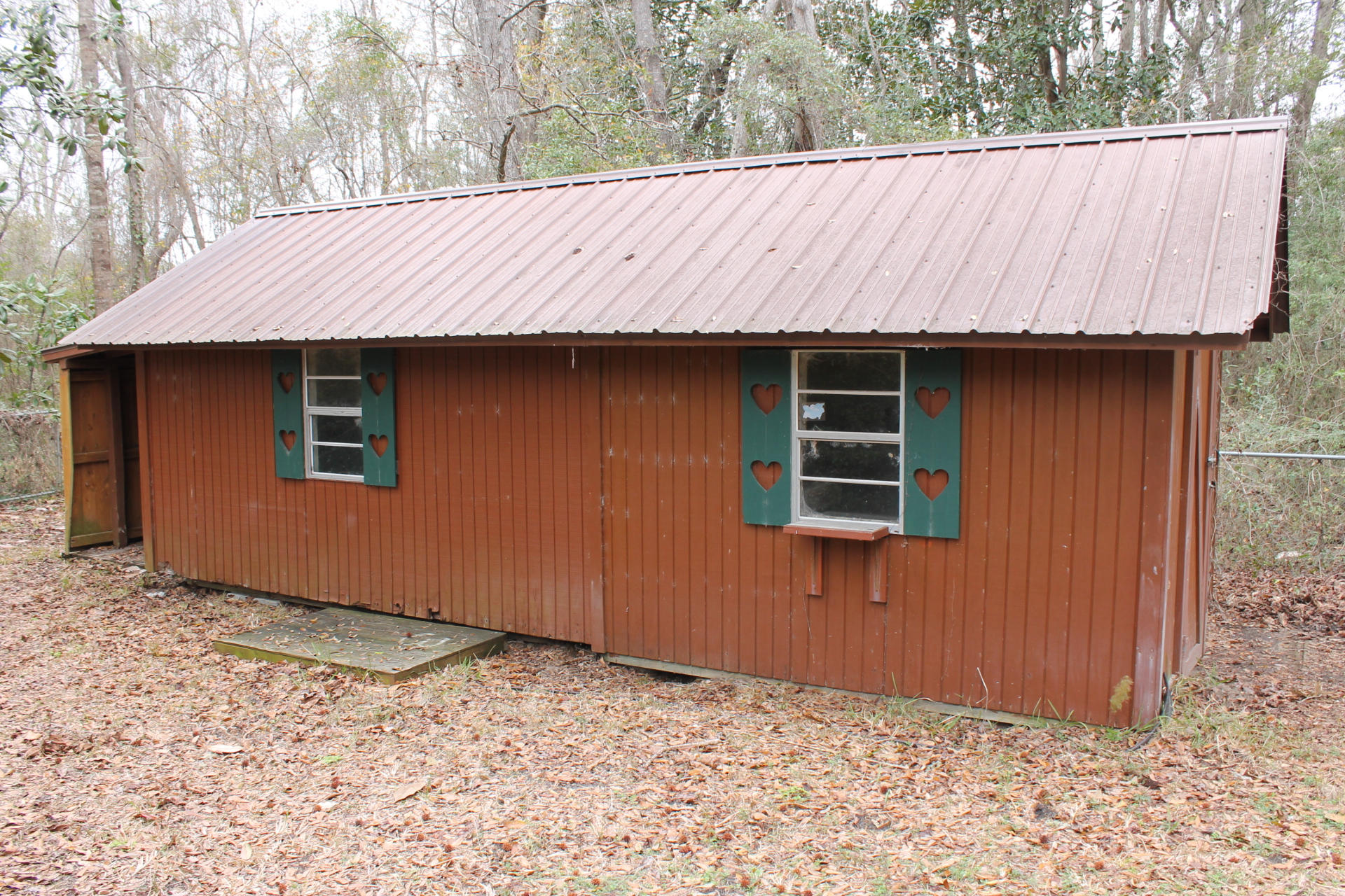 SADDLERS UNREC - Residential