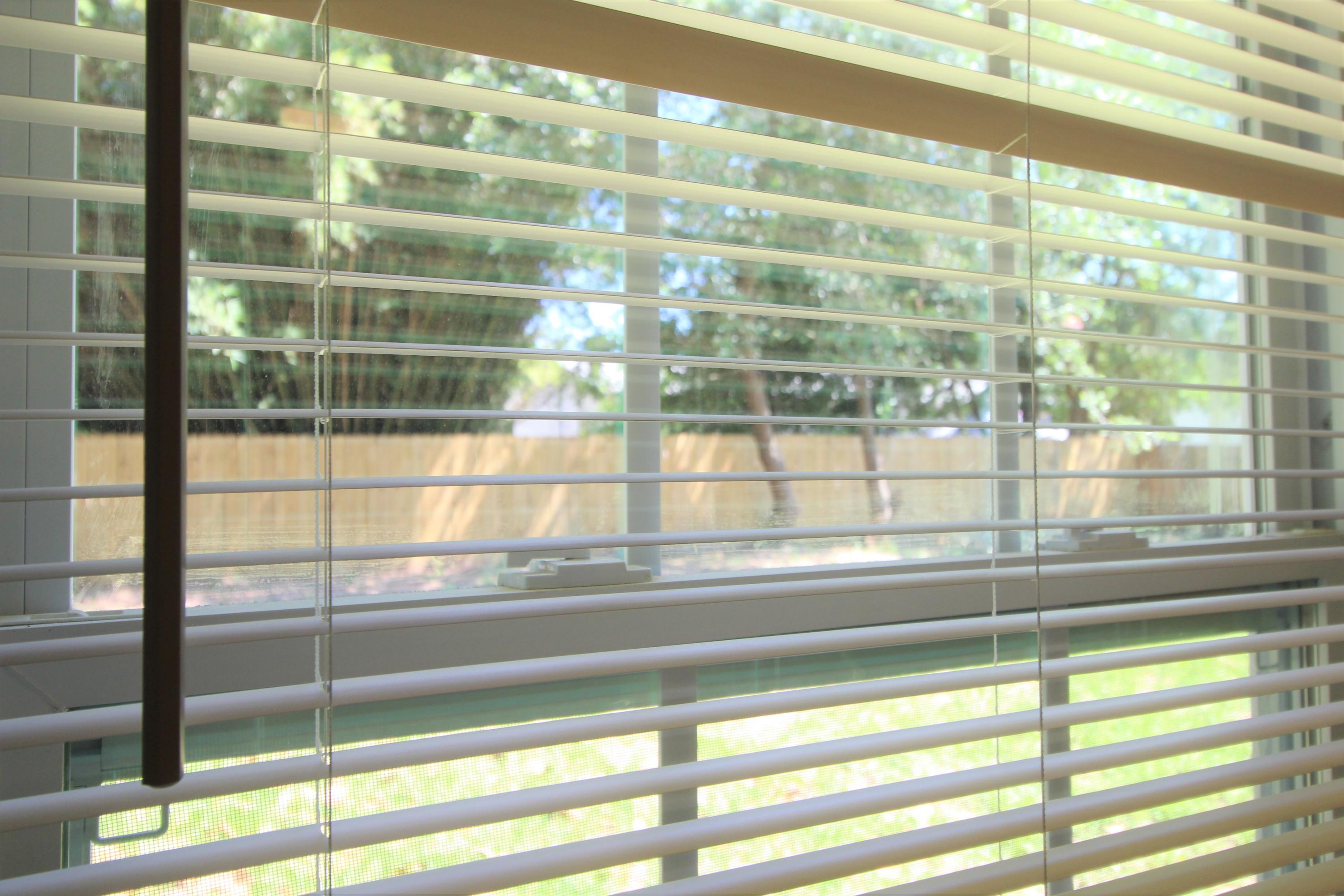 WILDWOOD PARK S/D LOT 3 BLK 2 - Residential