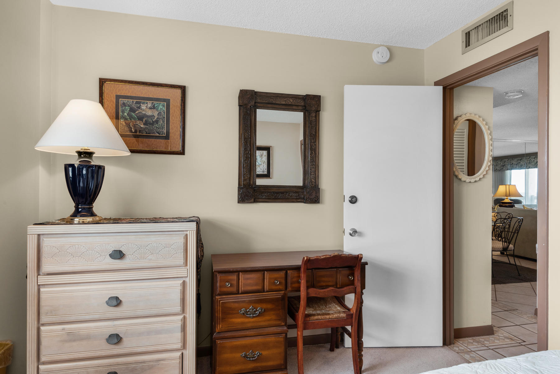 EL MATADOR CONDO - Residential