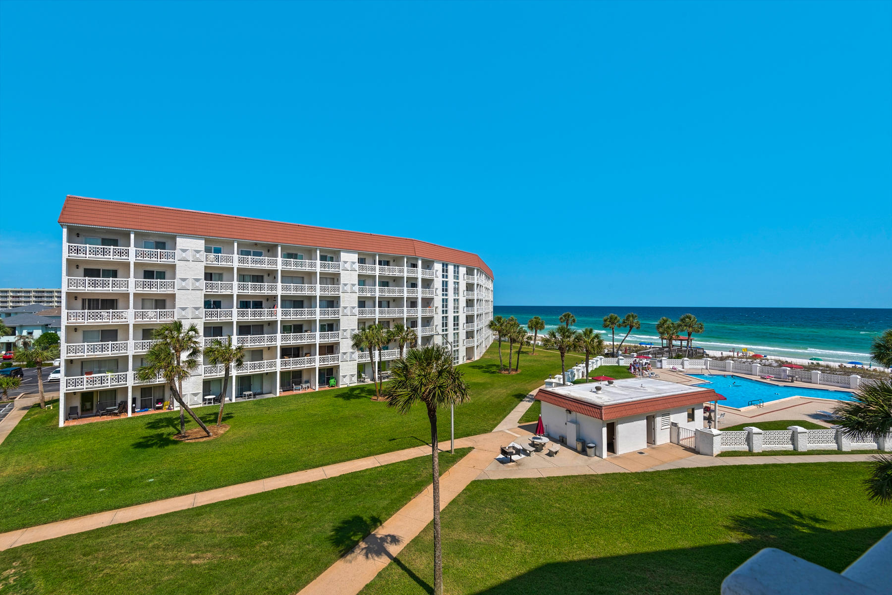 EL MATADOR CONDO - Residential