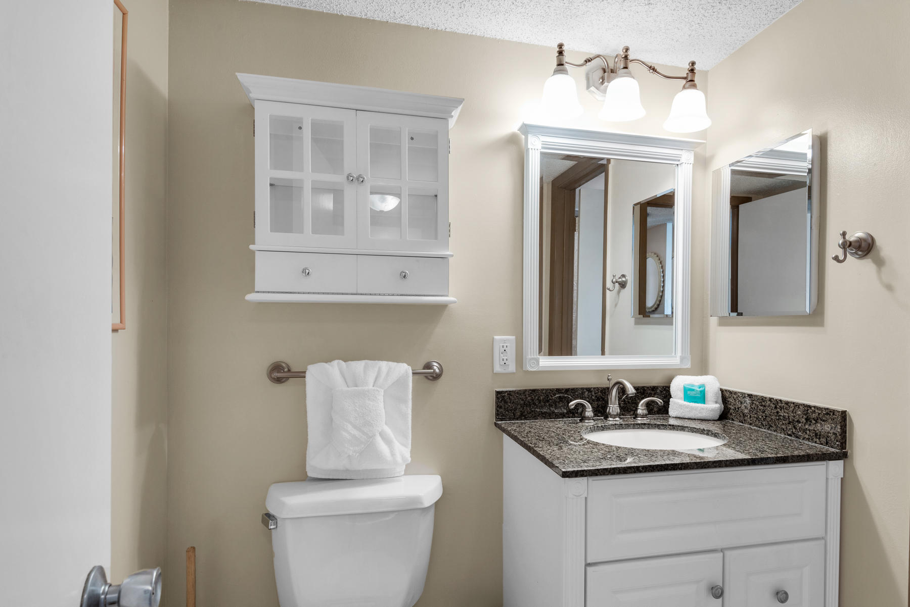 EL MATADOR CONDO - Residential