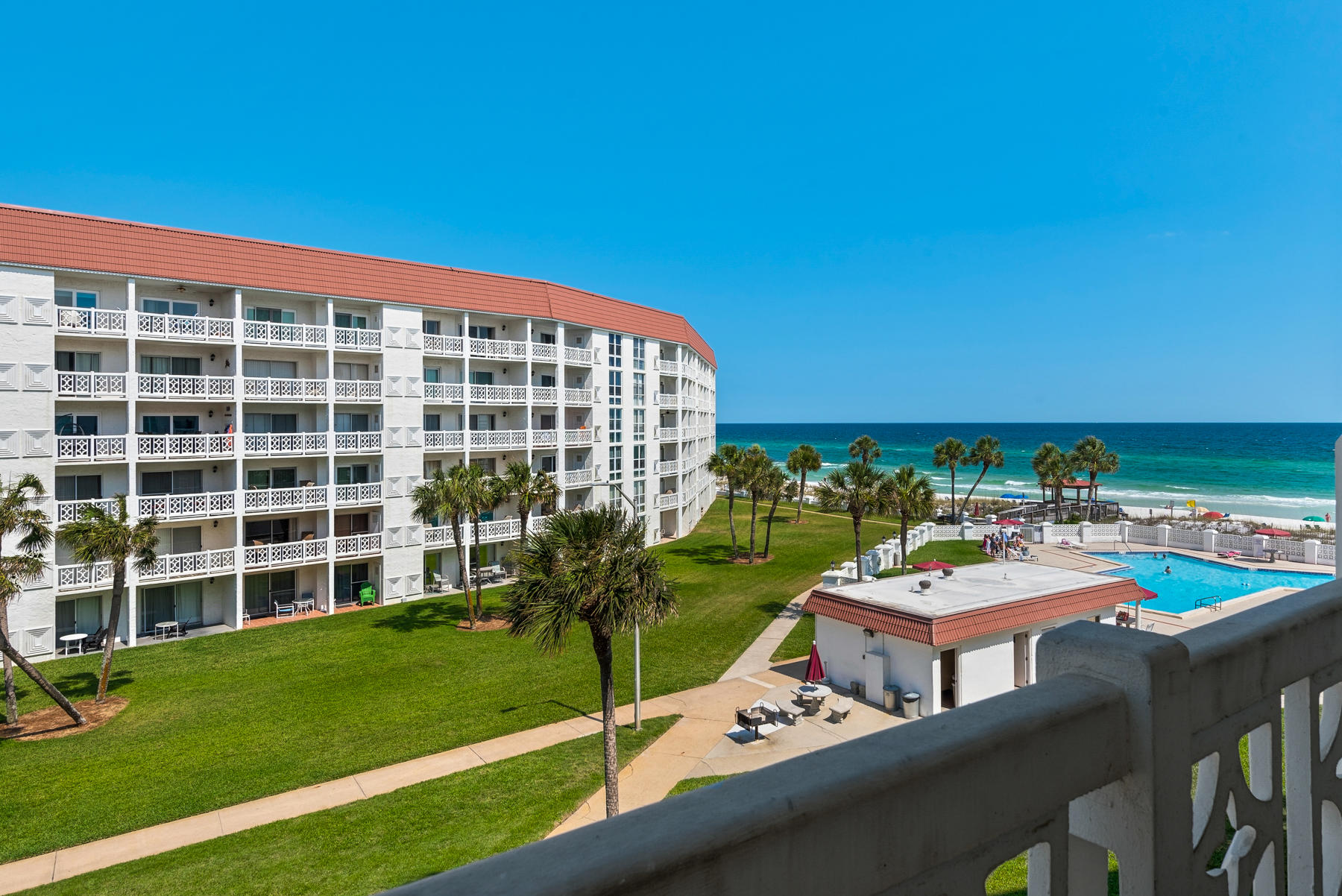 EL MATADOR CONDO - Residential