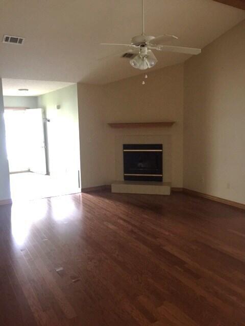 PARKWOOD SQUARE PH 2 - Residential