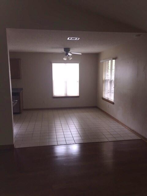 PARKWOOD SQUARE PH 2 - Residential