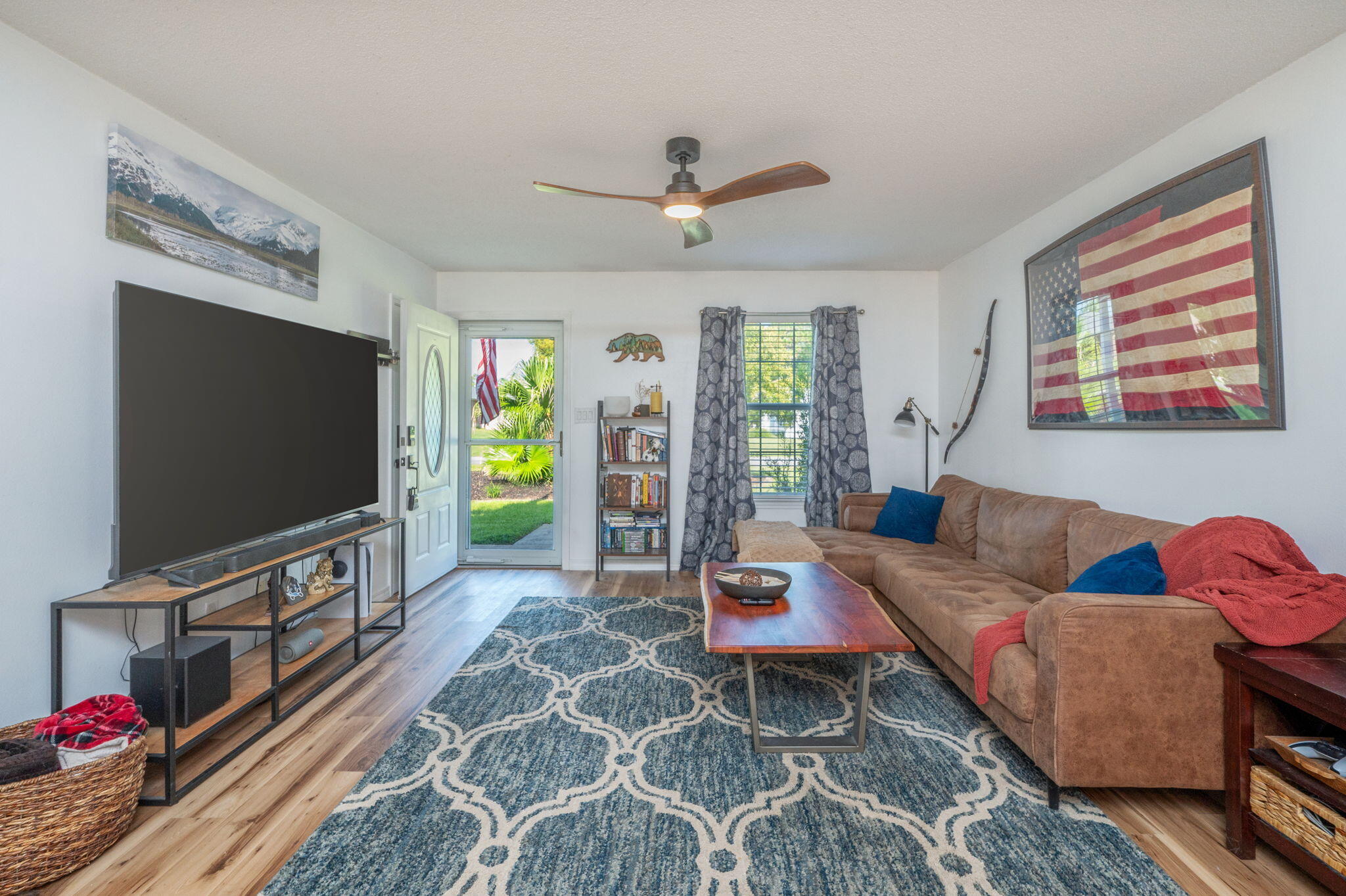 HOLLEY BY THE SEA - Residential