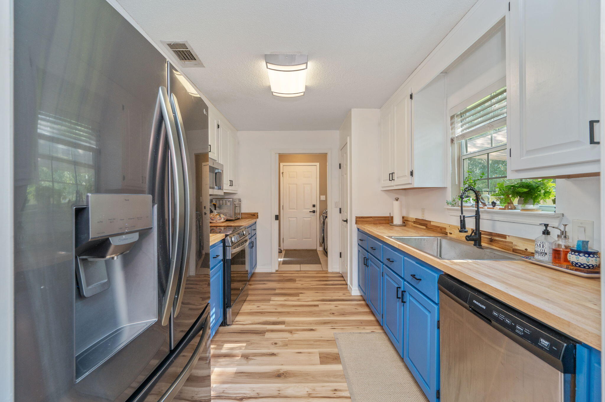 HOLLEY BY THE SEA - Residential