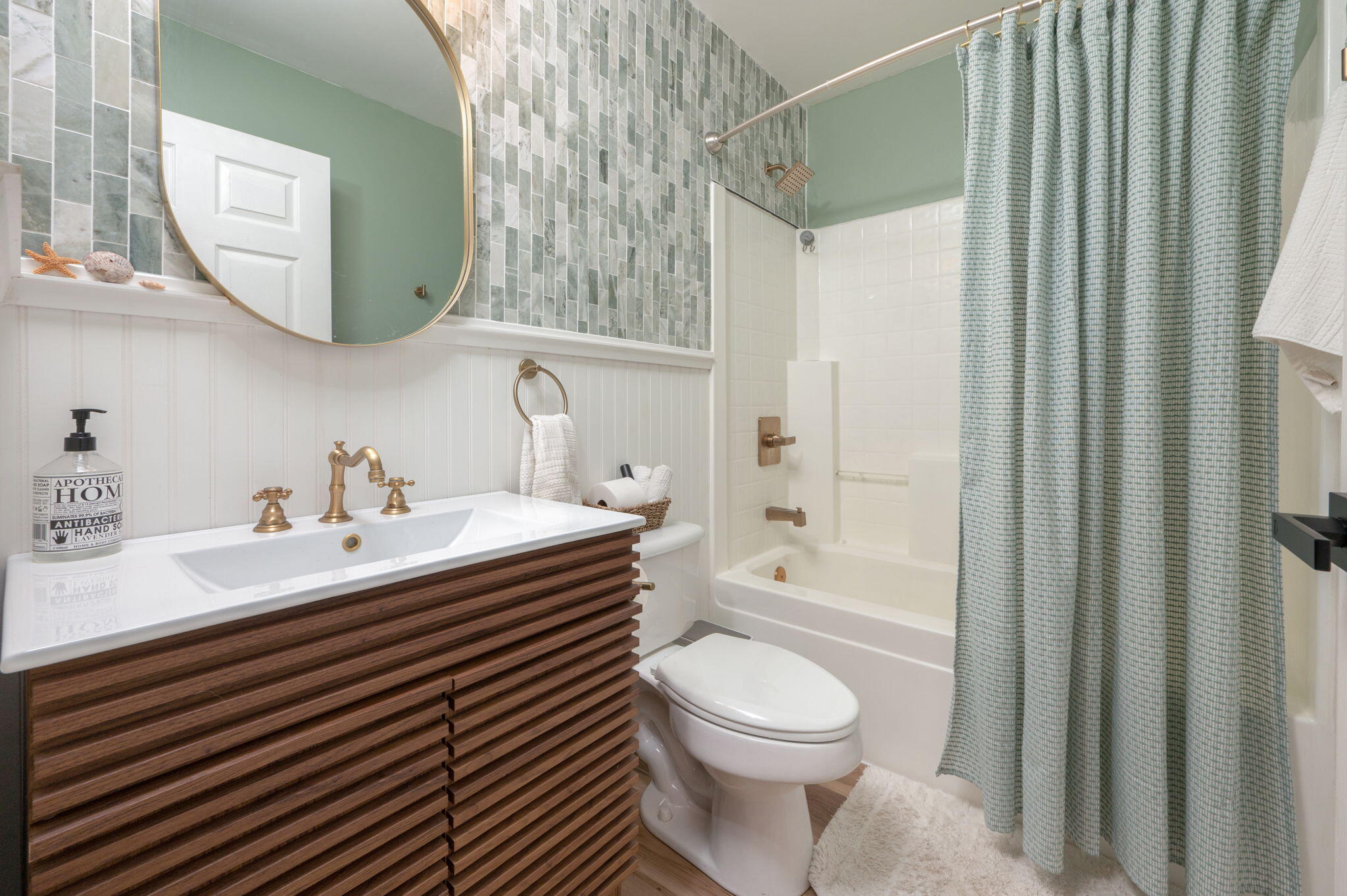HOLLEY BY THE SEA - Residential