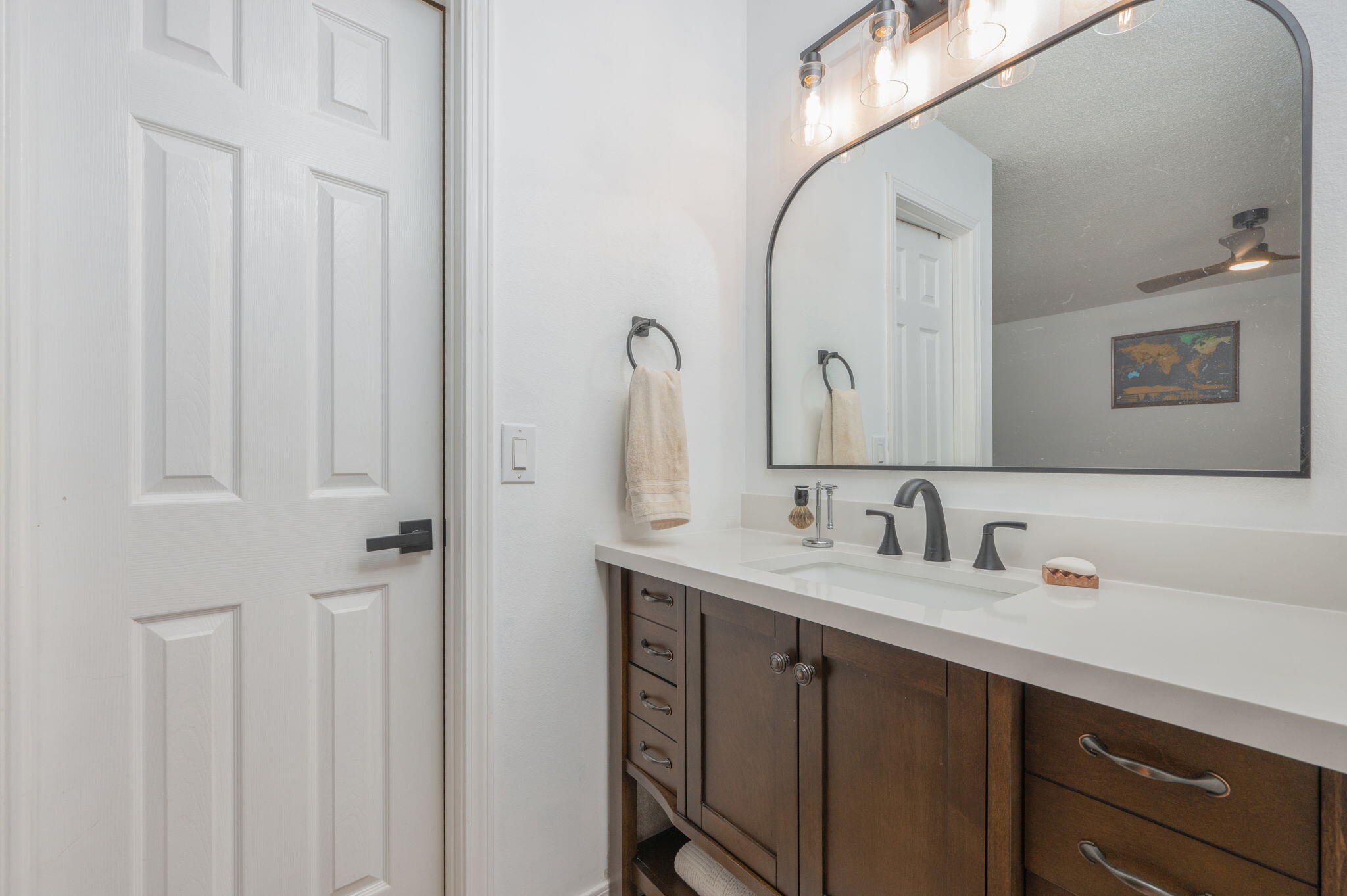 HOLLEY BY THE SEA - Residential