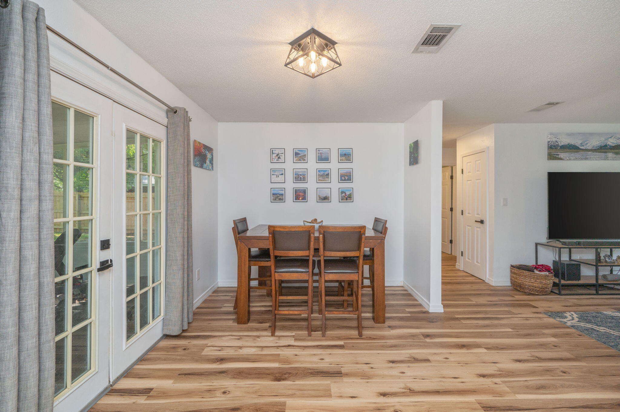 HOLLEY BY THE SEA - Residential