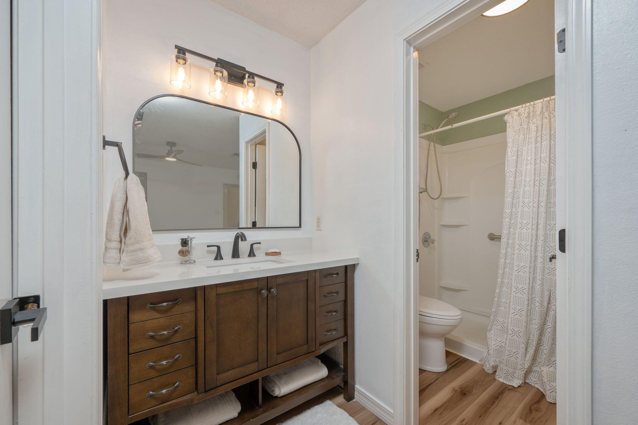 HOLLEY BY THE SEA - Residential