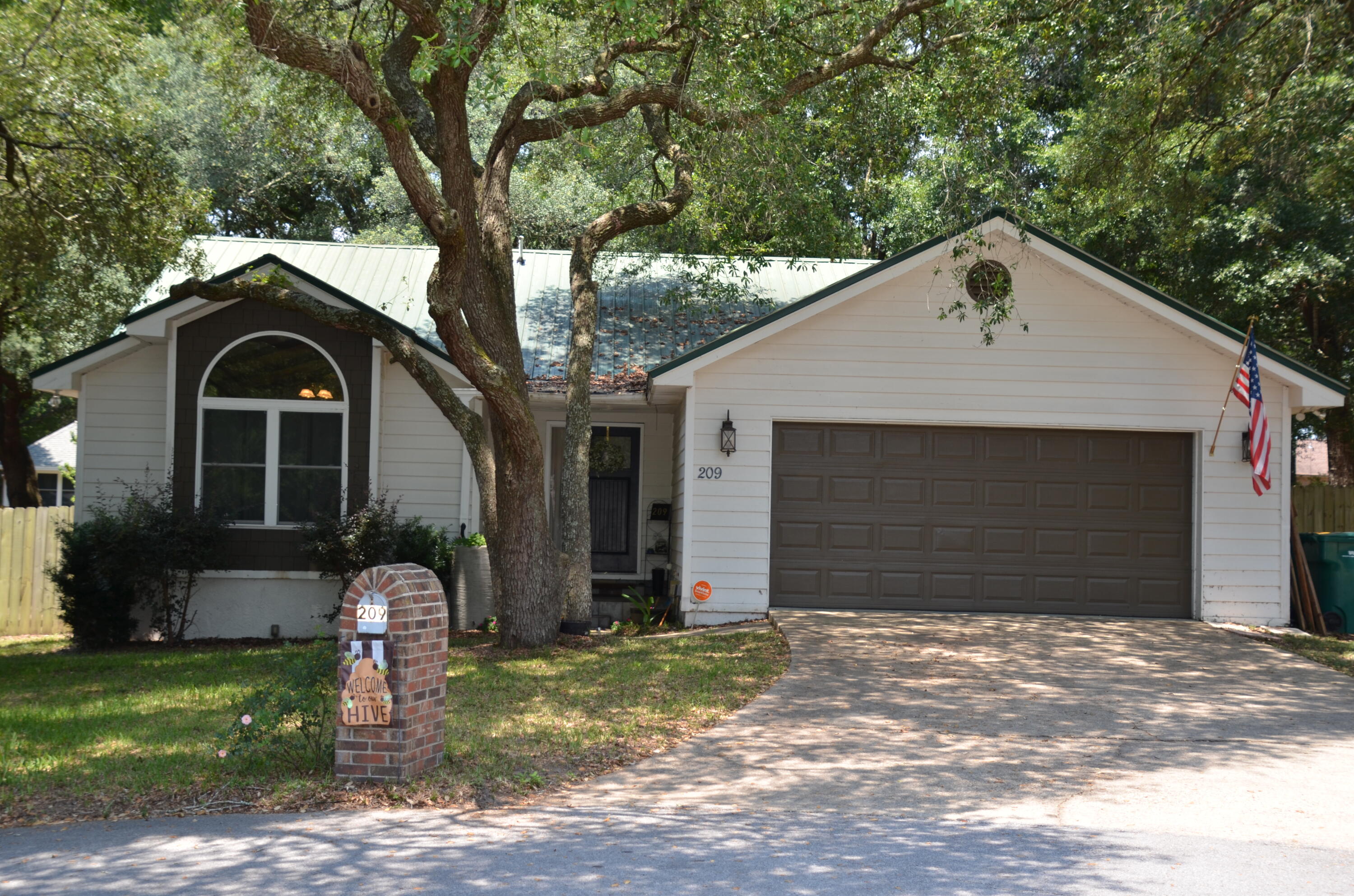 RIVERSIDE NORTH - Residential