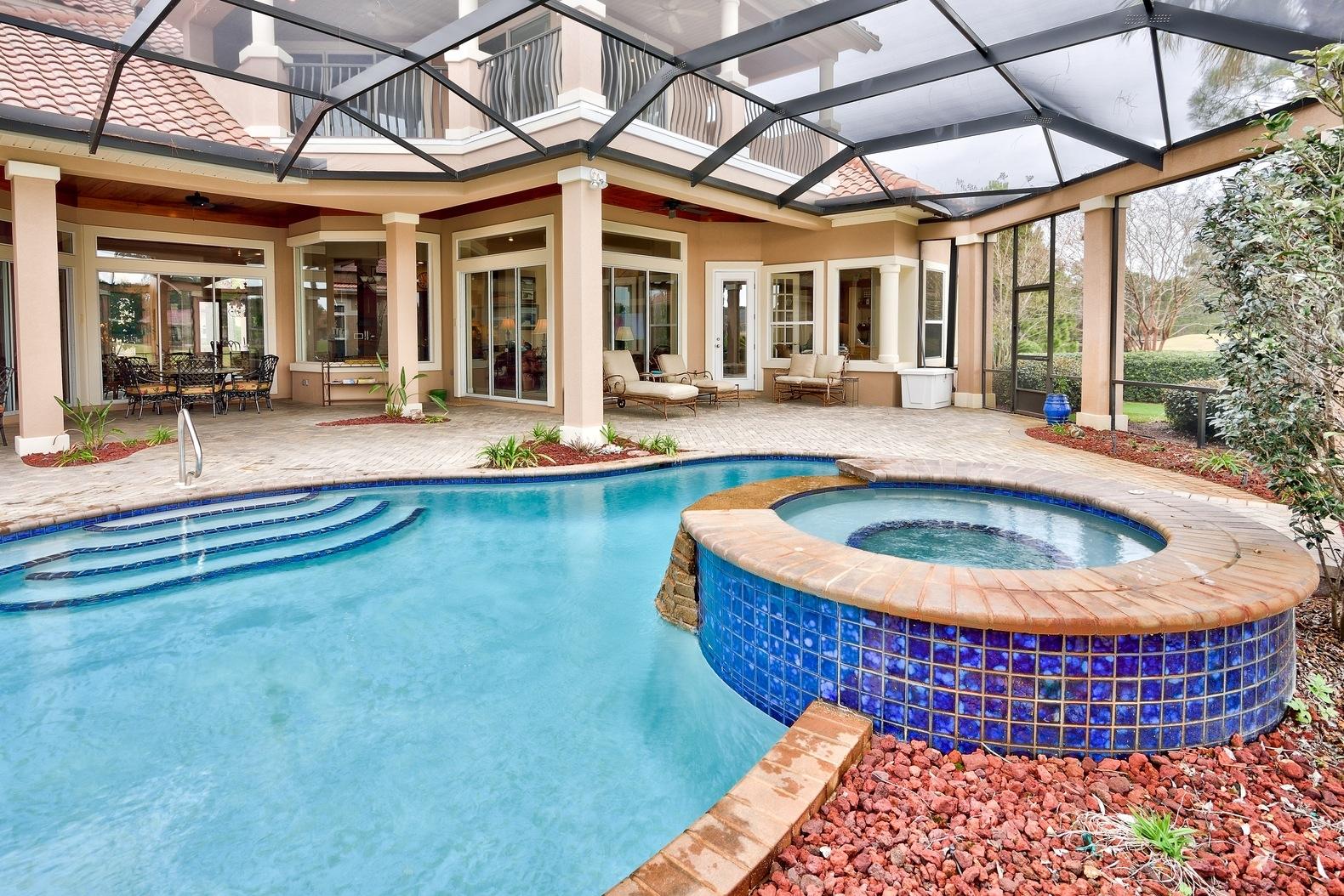 BURNT PINE - Residential