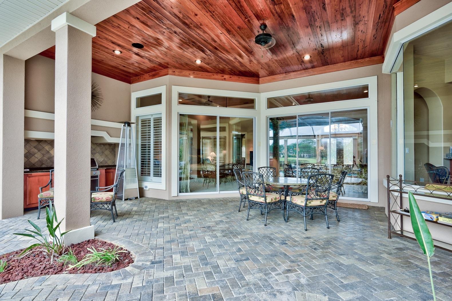 BURNT PINE - Residential