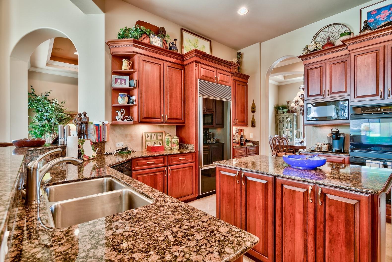 BURNT PINE - Residential