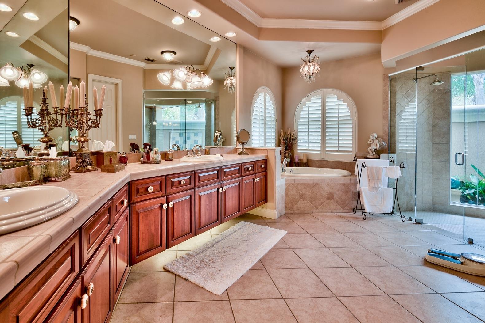 BURNT PINE - Residential