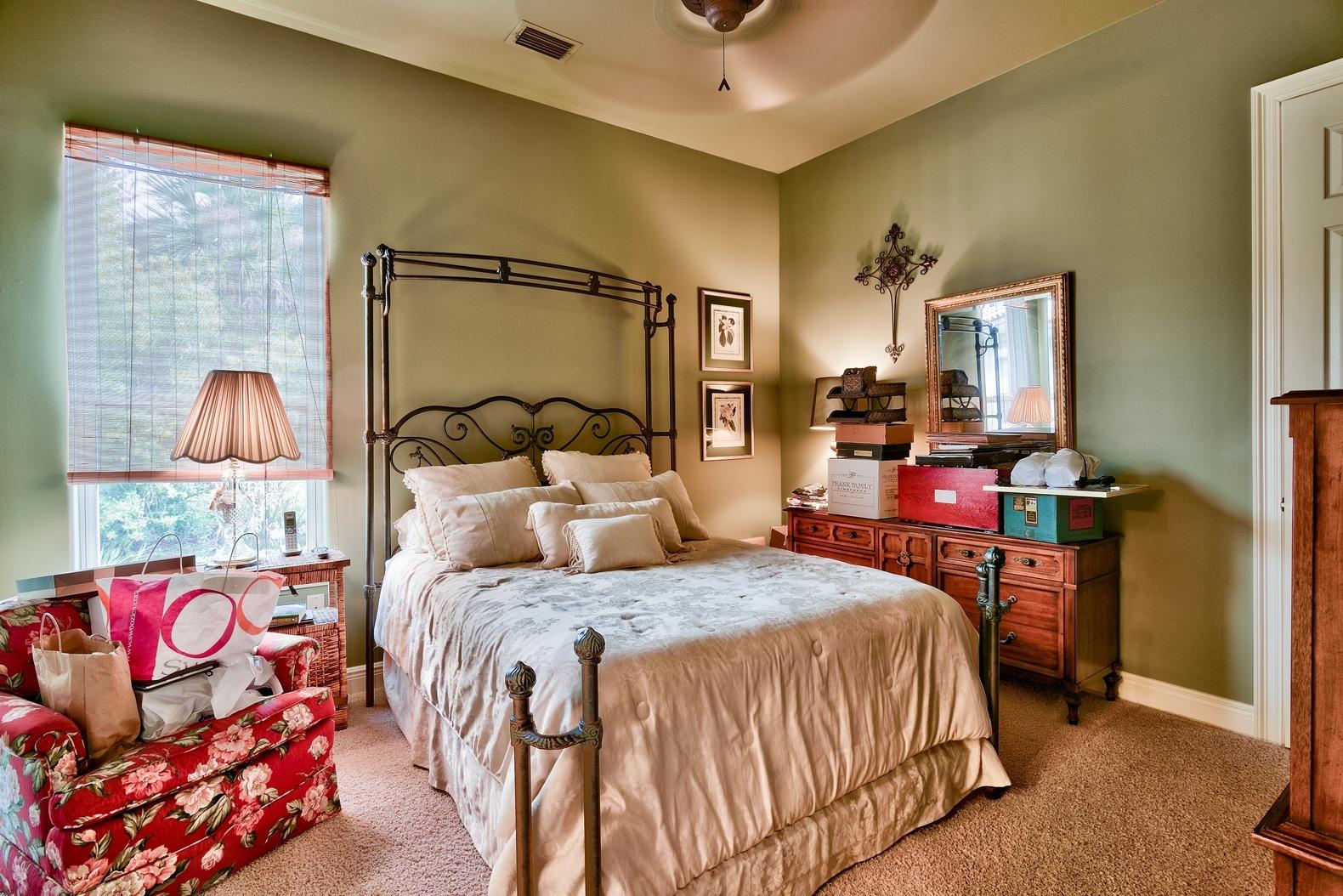 BURNT PINE - Residential