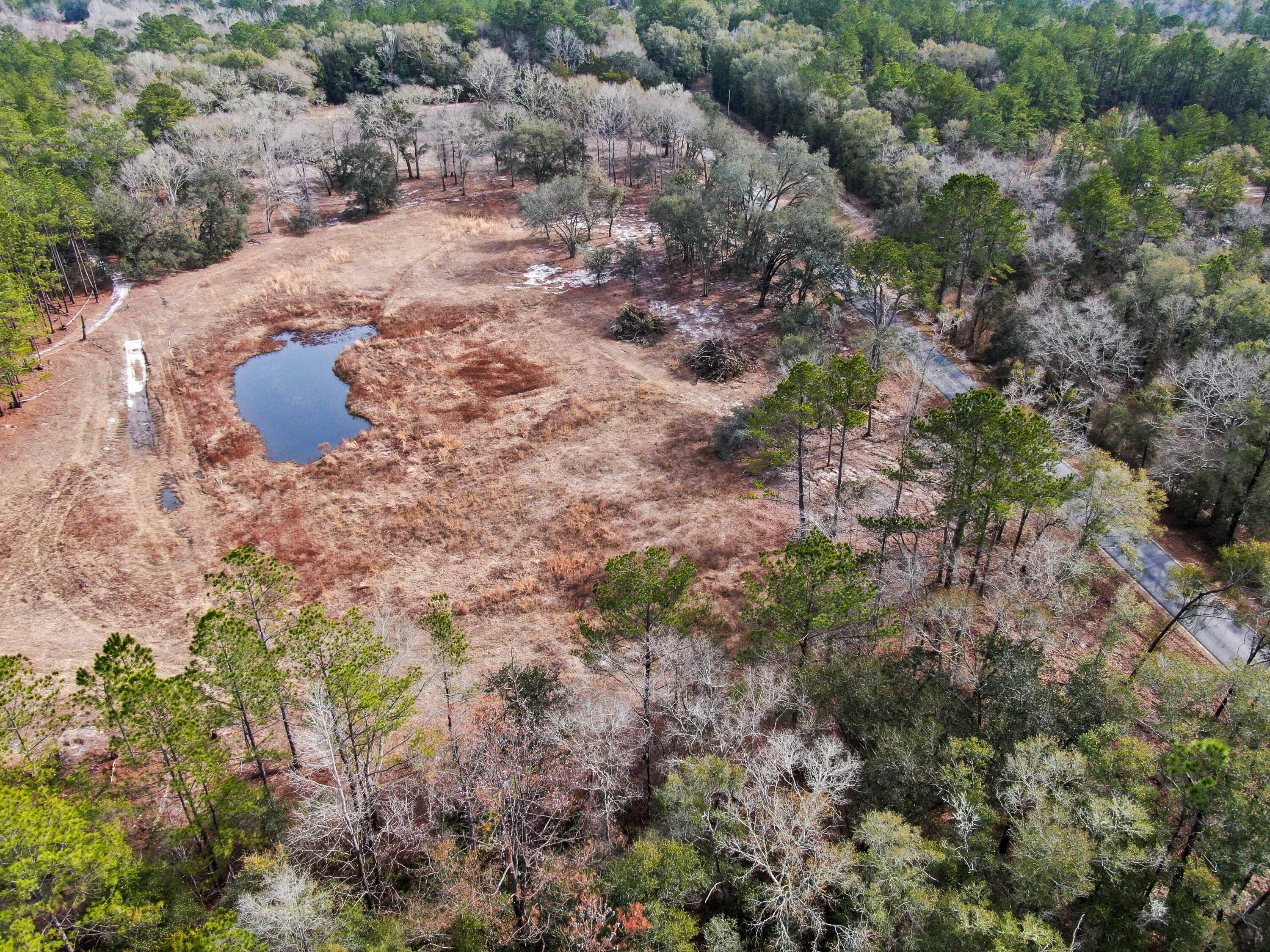 METES & BOUNDS - Land