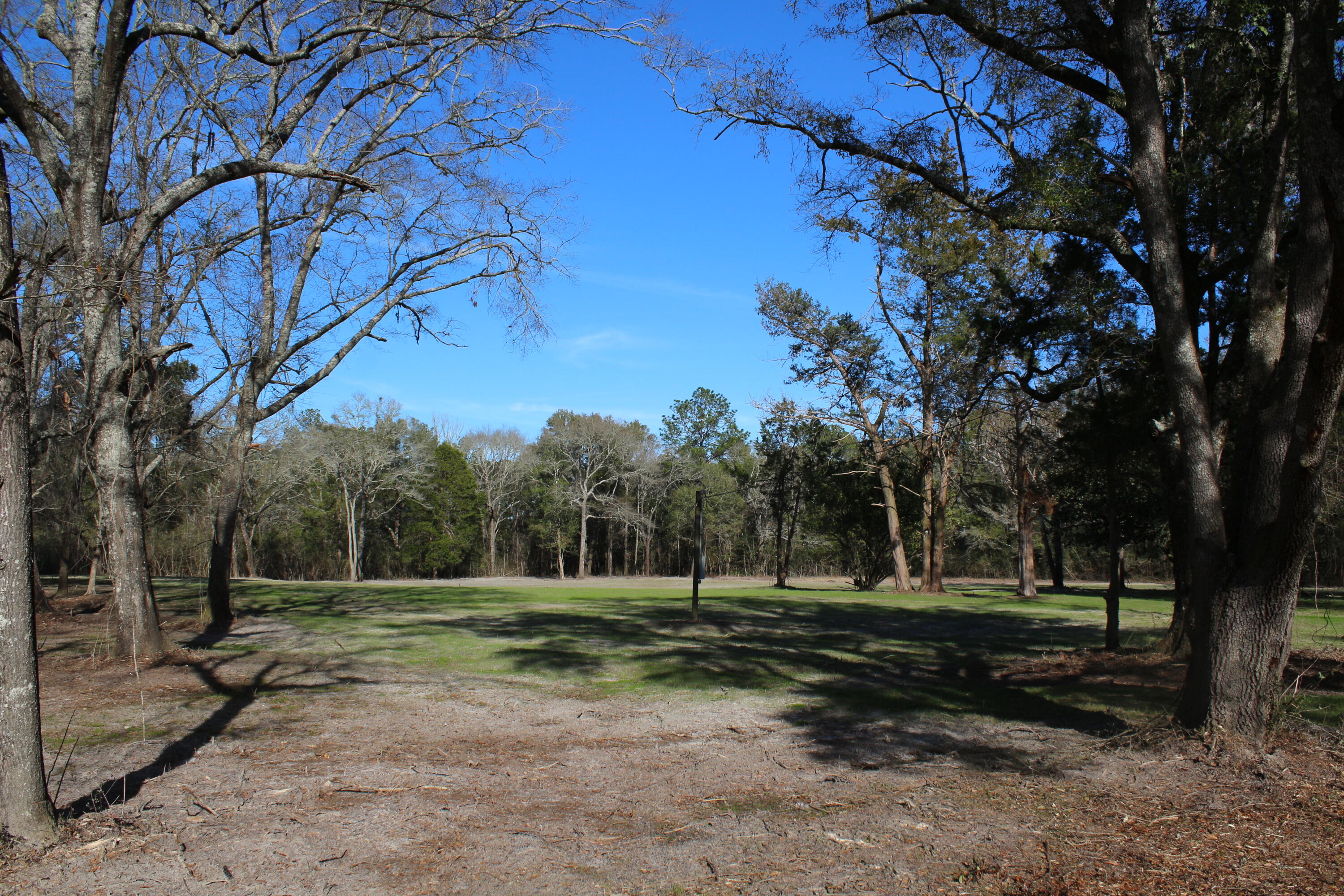 METES & BOUNDS - Land