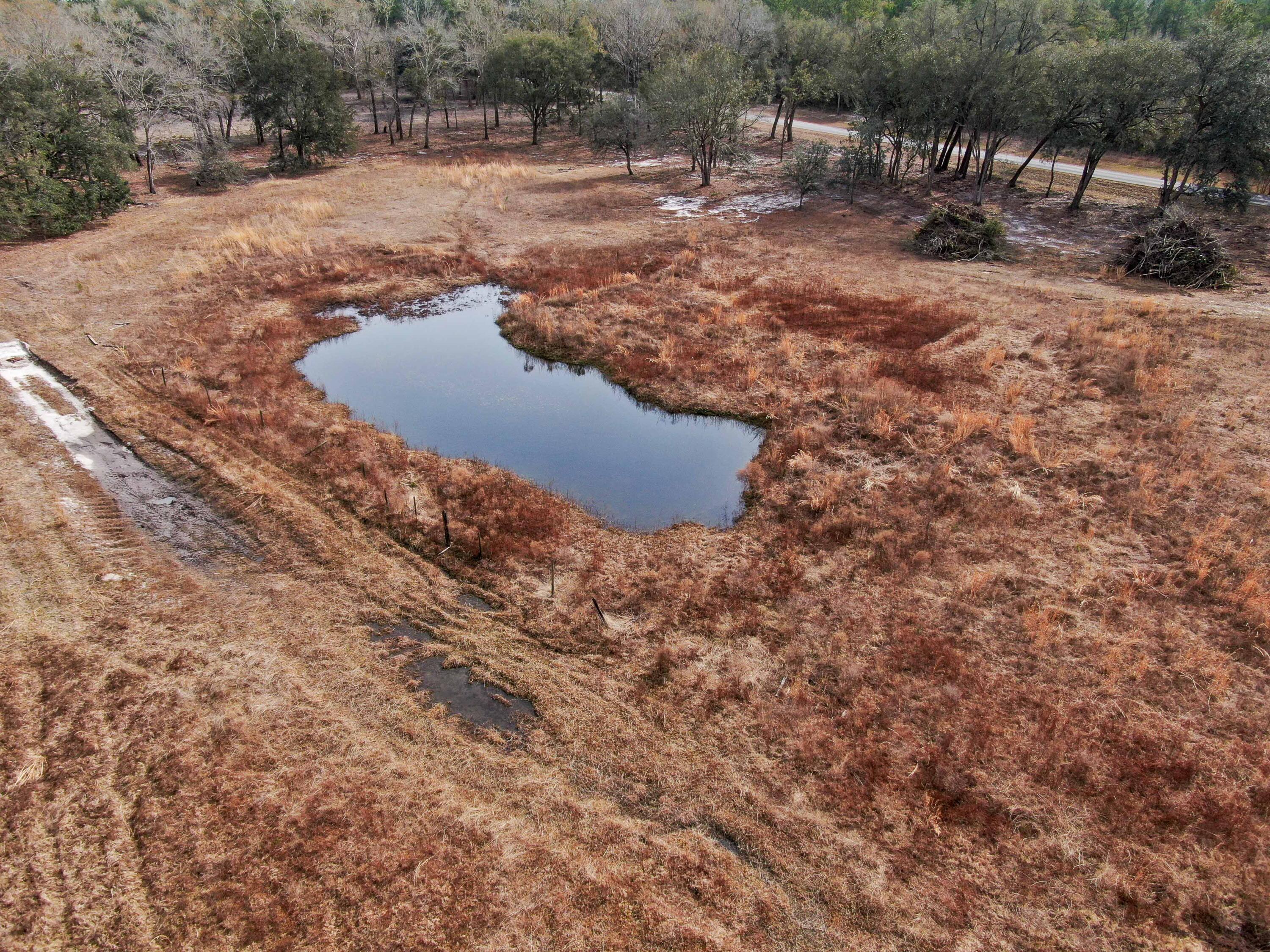 METES & BOUNDS - Land