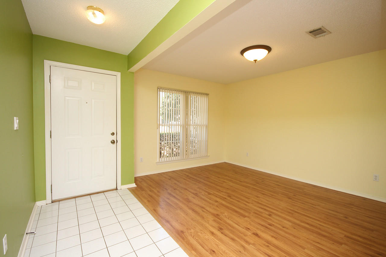 PATRICIAS PLACE - Residential