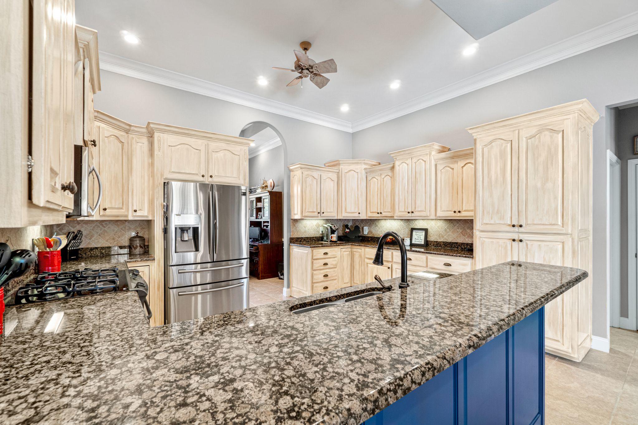 BAYSHORE PLACE PH 5 - Residential