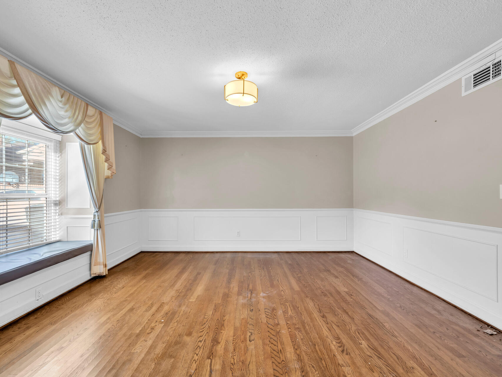 315 Vaughan Street NW Waterfront - Residential