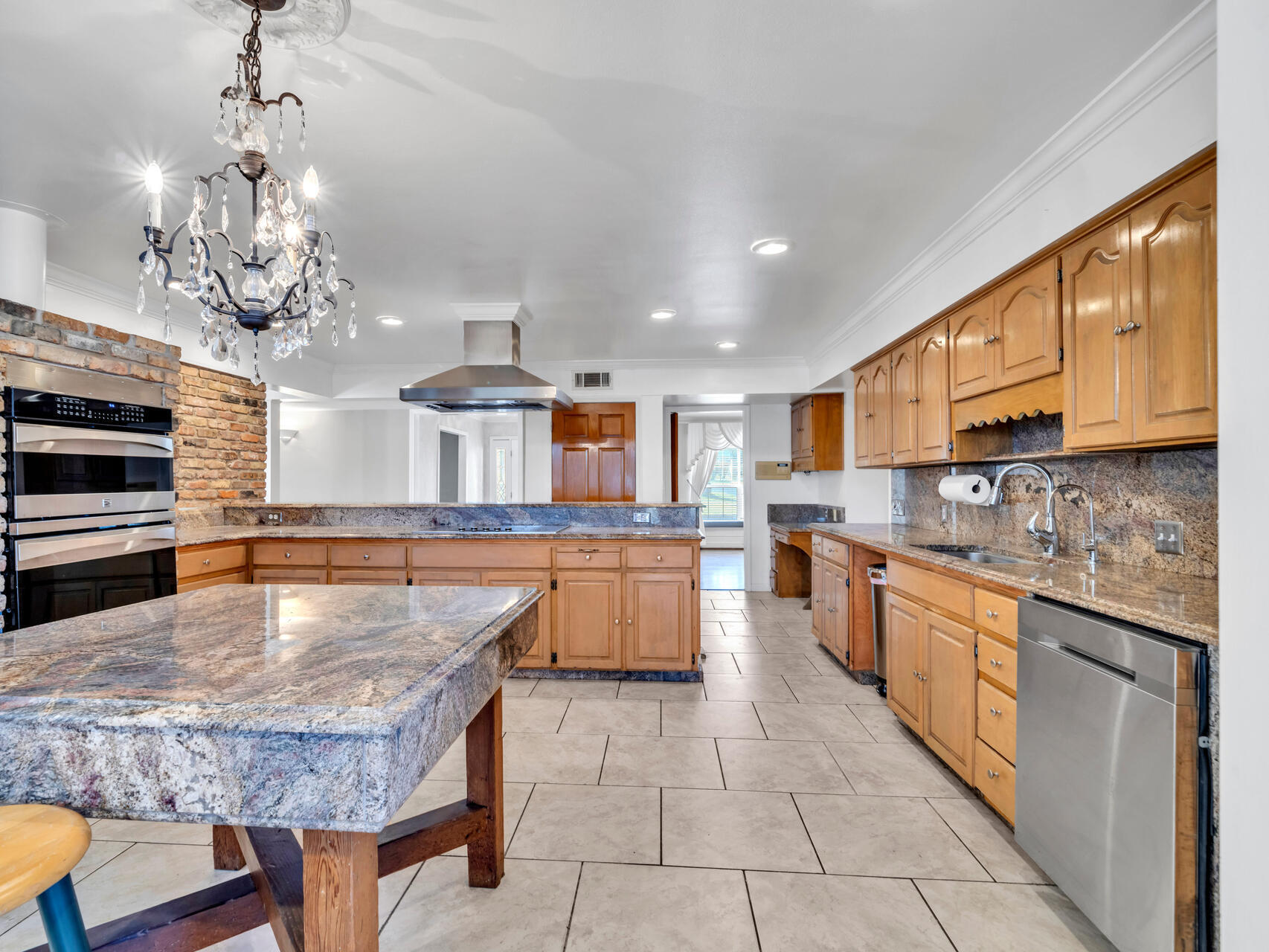 315 Vaughan Street NW Waterfront - Residential