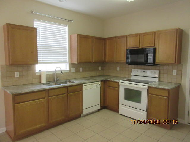 SANDY RIDGE ESTATES - Residential