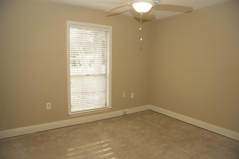 ROBLEDAL ESTATES - Residential