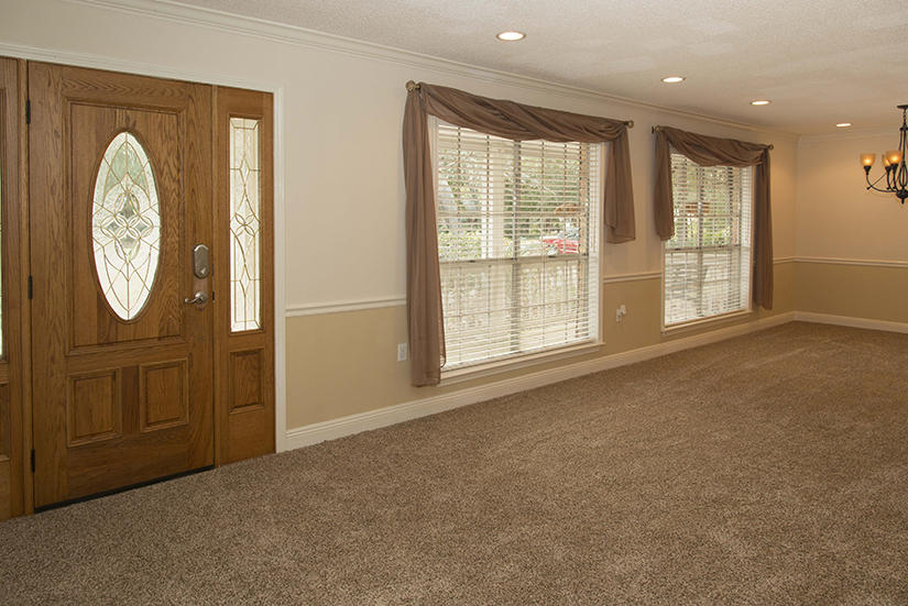 ROBLEDAL ESTATES - Residential