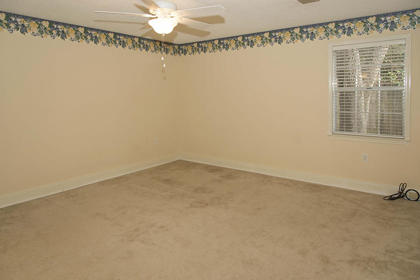 ROBLEDAL ESTATES - Residential